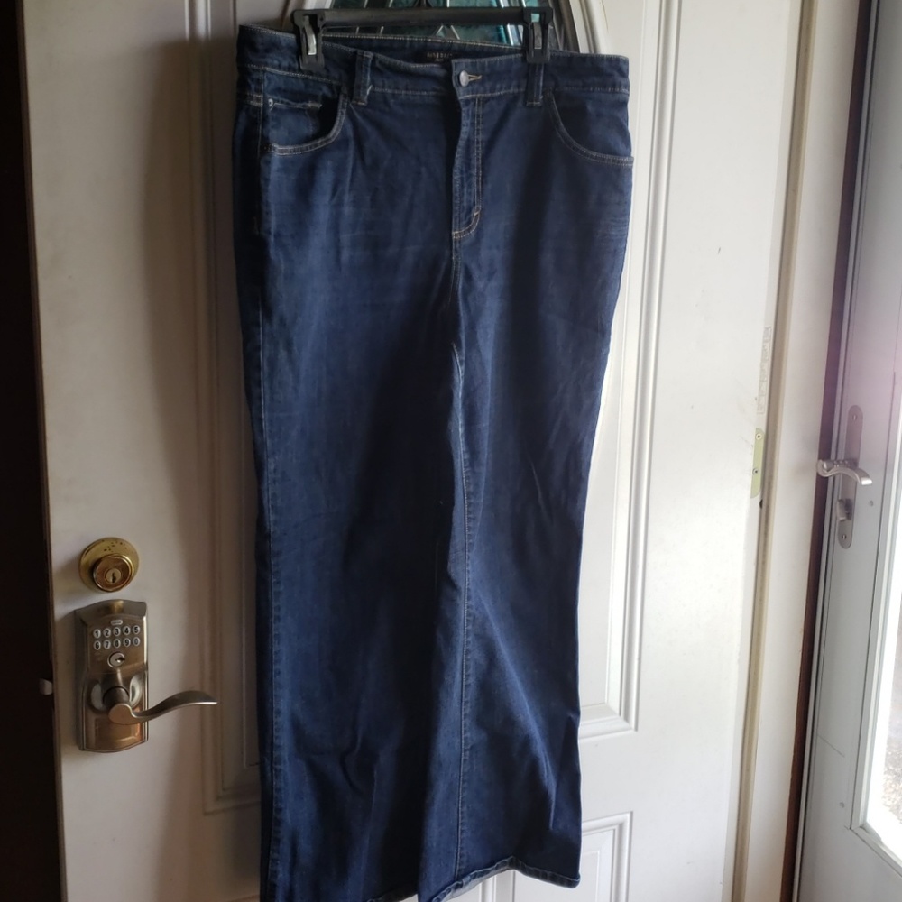 Womans 9West designer bootcut size 16 jeans